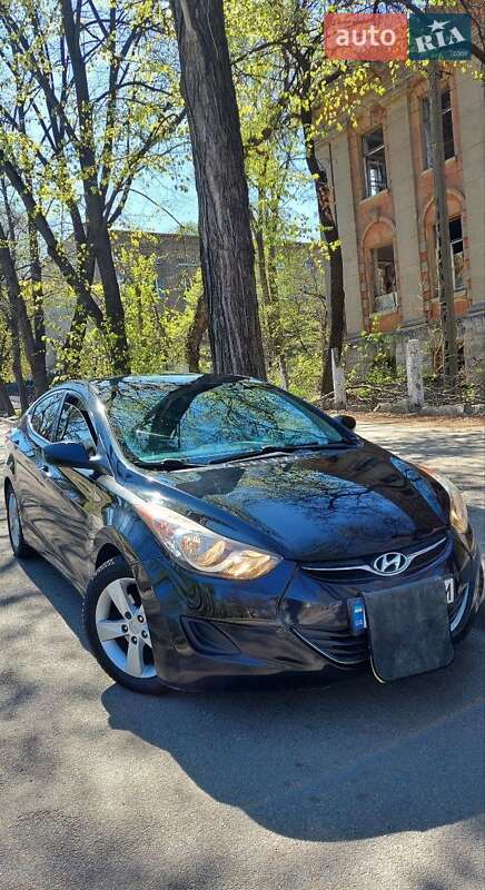 Седан Hyundai Elantra 2013 в Дніпрі