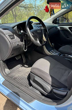 Седан Hyundai Elantra 2013 в 