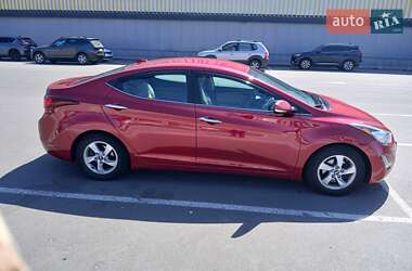 Седан Hyundai Elantra 2015 в 