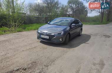 Седан Hyundai Elantra 2019 в 