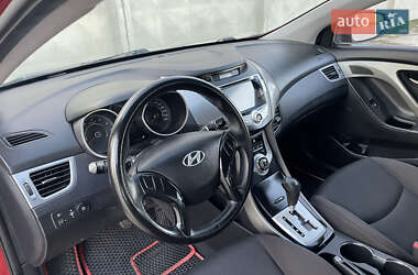 Седан Hyundai Elantra 2011 в 