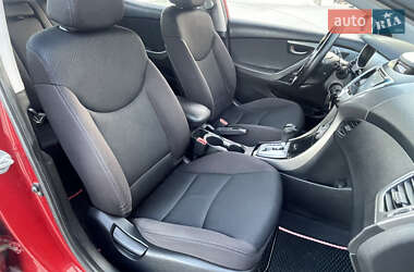 Седан Hyundai Elantra 2011 в 