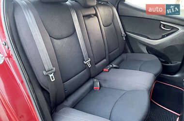 Седан Hyundai Elantra 2011 в 