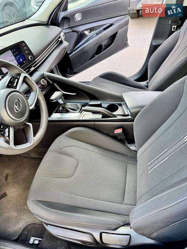 Седан Hyundai Elantra 2022 в Киеве