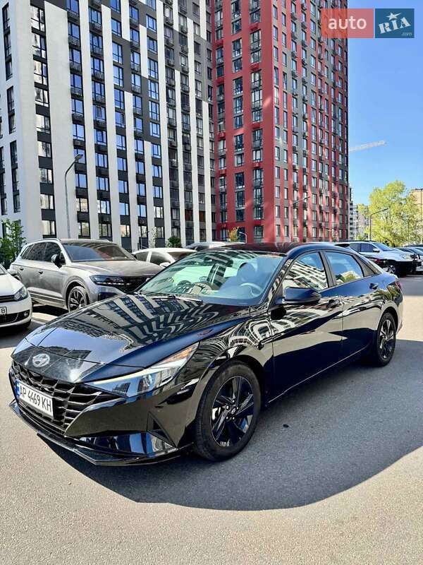 Седан Hyundai Elantra 2022 в Киеве