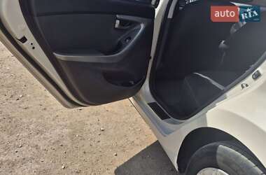 Седан Hyundai Elantra 2012 в 