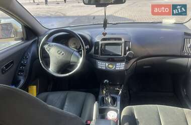 Седан Hyundai Elantra 2008 в 