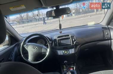 Седан Hyundai Elantra 2008 в 