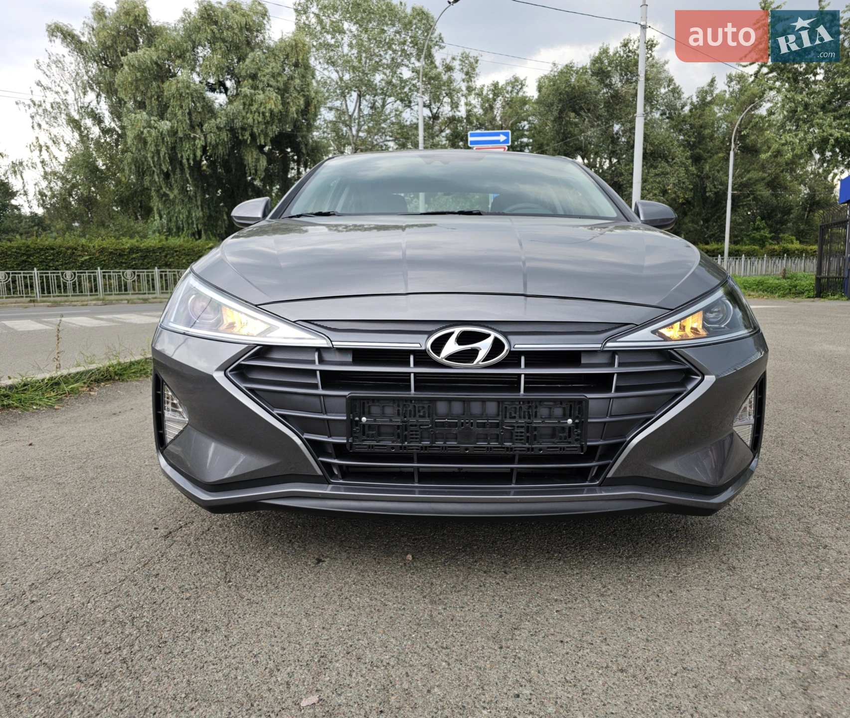 2019 Hyundai Elantra - мініатюра 2