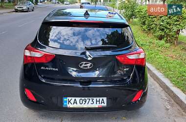 Хэтчбек Hyundai Elantra 2013 в 