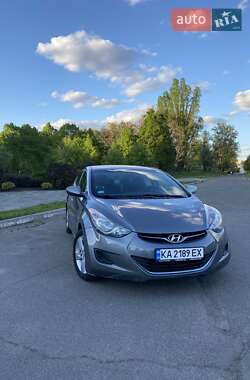 Седан Hyundai Elantra 2011 в 