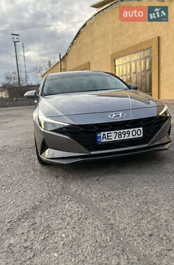 Седан Hyundai Elantra 2022 в Кривом Роге