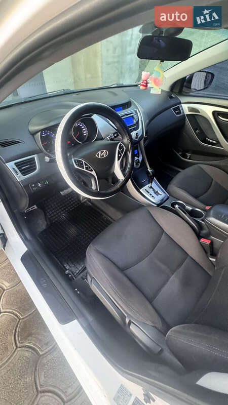 Седан Hyundai Elantra 2012 в Запорожье