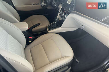 Седан Hyundai Elantra 2019 в 