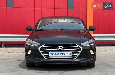 Седан Hyundai Elantra 2016 в 