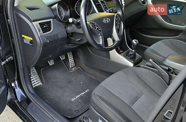 Хетчбек Hyundai Elantra 2013 в 