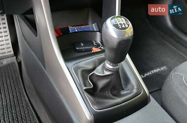Хетчбек Hyundai Elantra 2013 в 