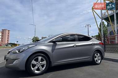 Седан Hyundai Elantra 2012 в 