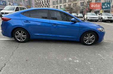Седан Hyundai Elantra 2016 в 