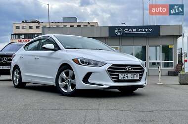 Седан Hyundai Elantra 2018 в Києві