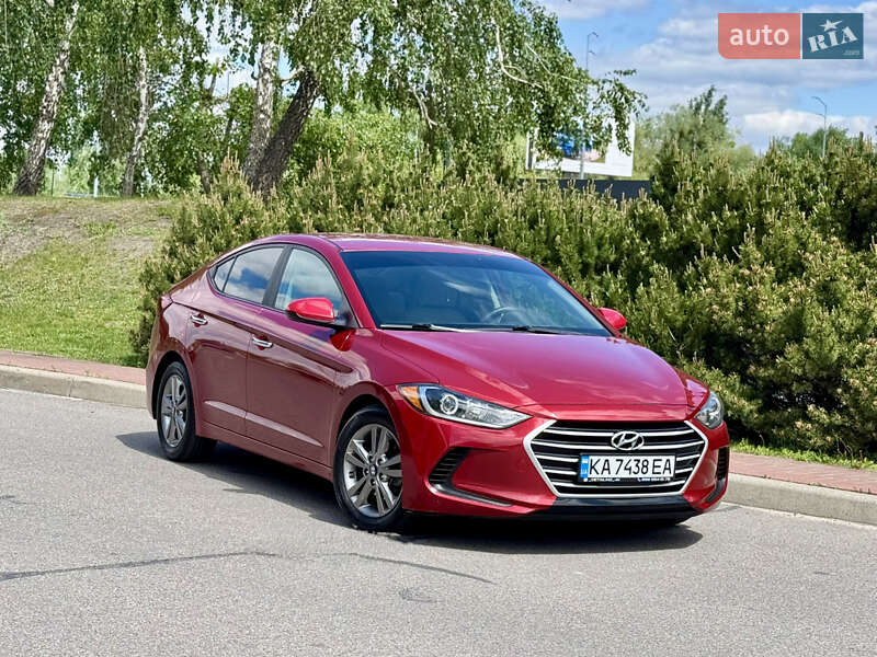 Седан Hyundai Elantra 2016 в Києві