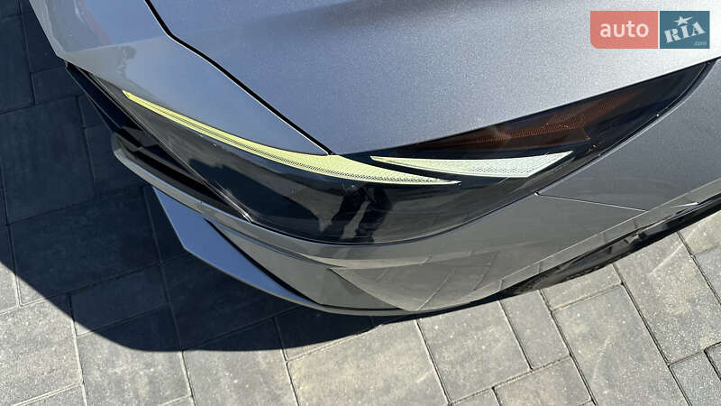 Седан Hyundai Elantra 2022 в Луцке
