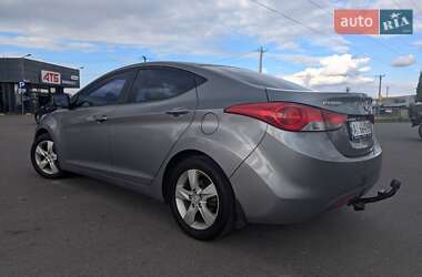 Седан Hyundai Elantra 2012 в 