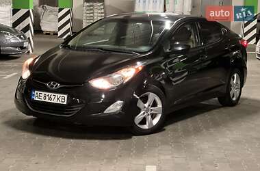 Седан Hyundai Elantra 2013 в 