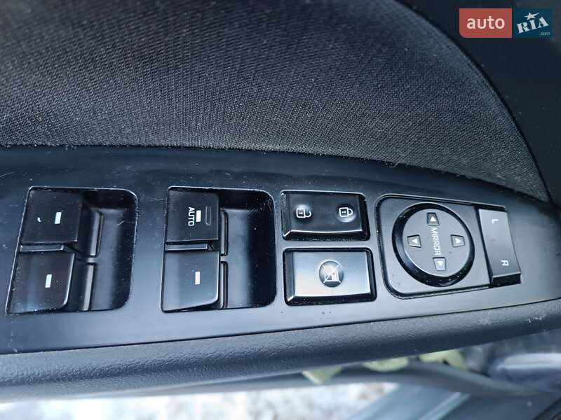 Седан Hyundai Elantra 2016 в Запоріжжі
