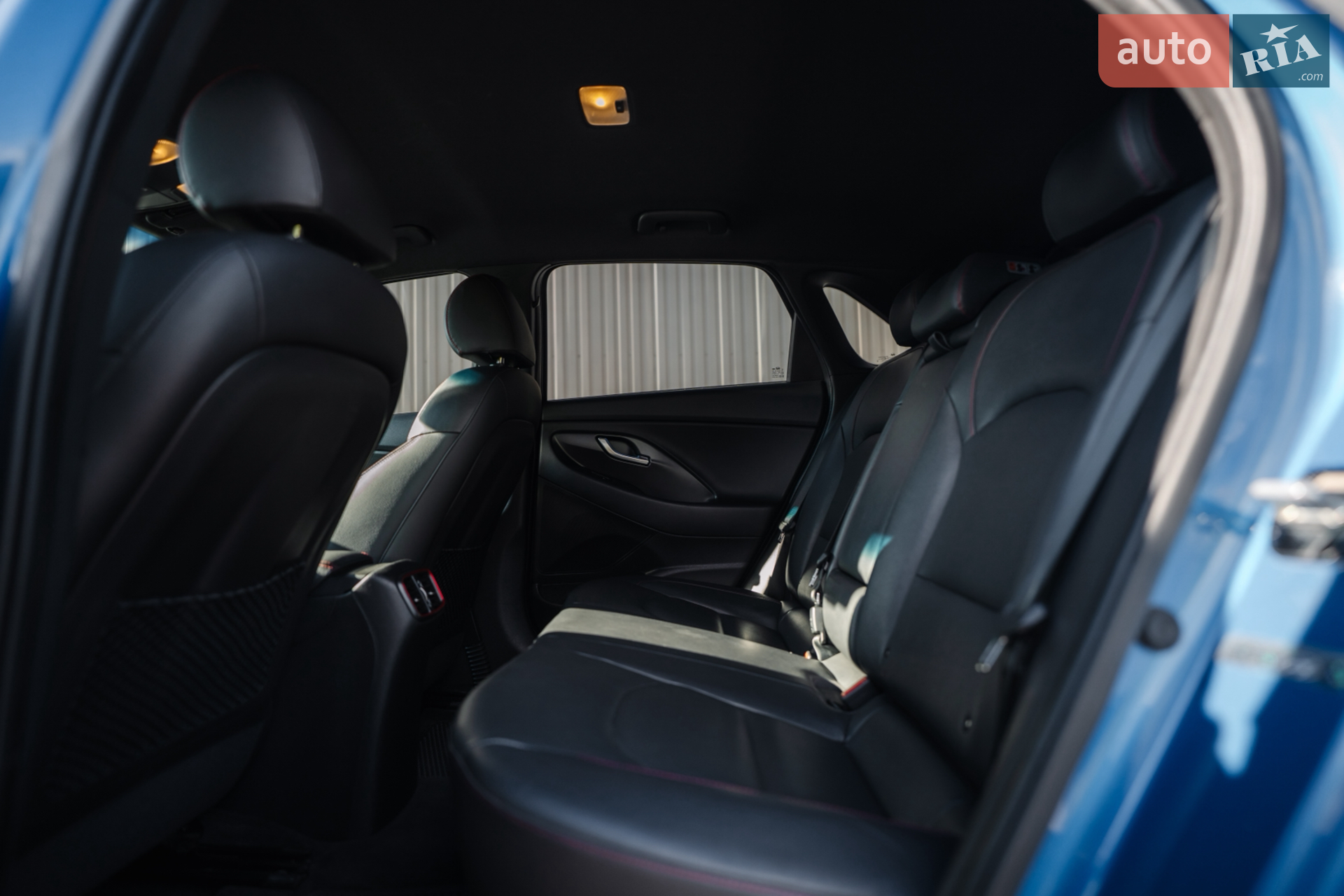 2017 Hyundai Elantra - мініатюра 31