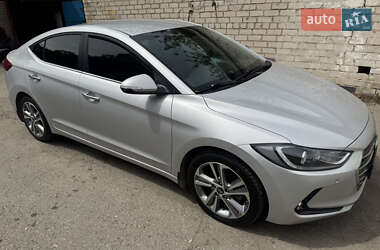 Седан Hyundai Elantra 2018 в Днепре