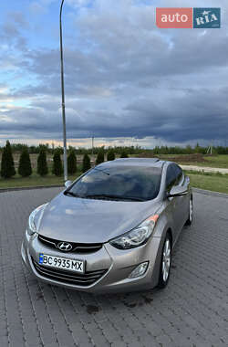 Седан Hyundai Elantra 2010 в Львові