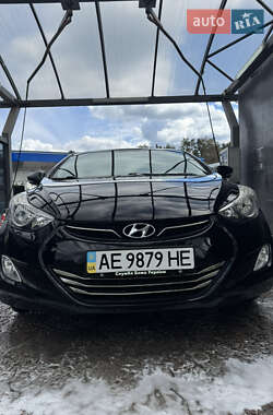 Седан Hyundai Elantra 2013 в 