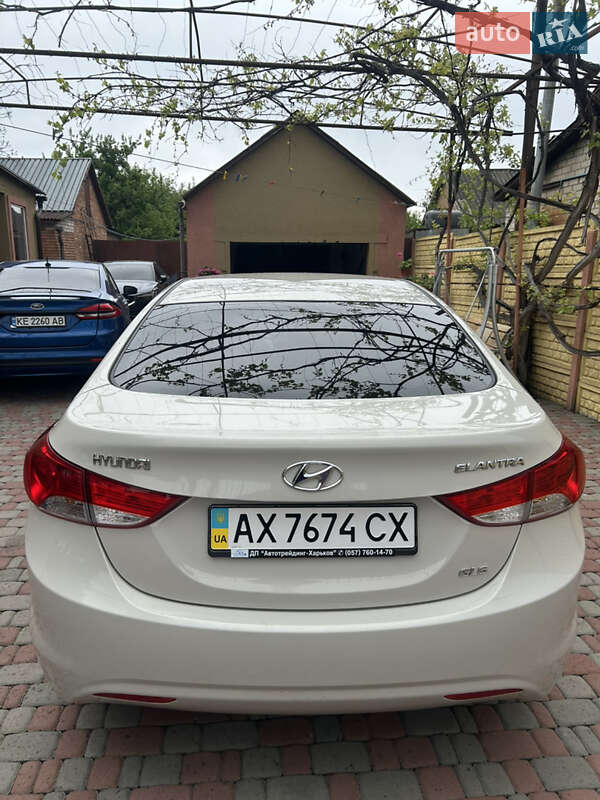 Седан Hyundai Elantra 2013 в Харкові фото 7 Седан Hyundai Elantra 2013 в Харкові