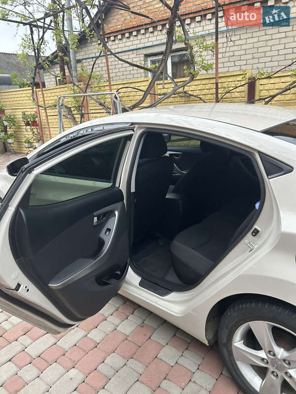 Седан Hyundai Elantra 2013 в Харкові фото 12 Седан Hyundai Elantra 2013 в Харкові