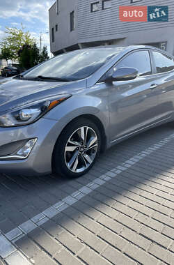Седан Hyundai Elantra 2014 в 