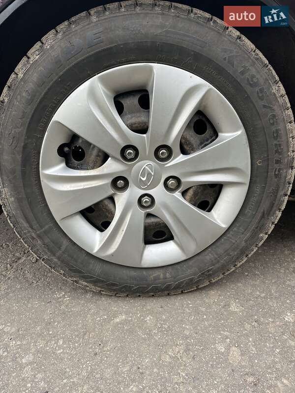 Седан Hyundai Elantra 2008 в Изюме