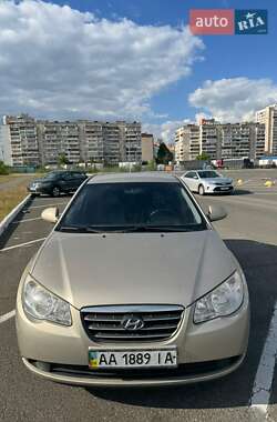 Седан Hyundai Elantra 2008 в Киеве