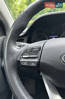 Седан Hyundai Elantra 2019 в 