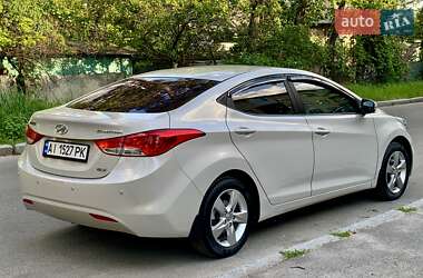 Седан Hyundai Elantra 2012 в 