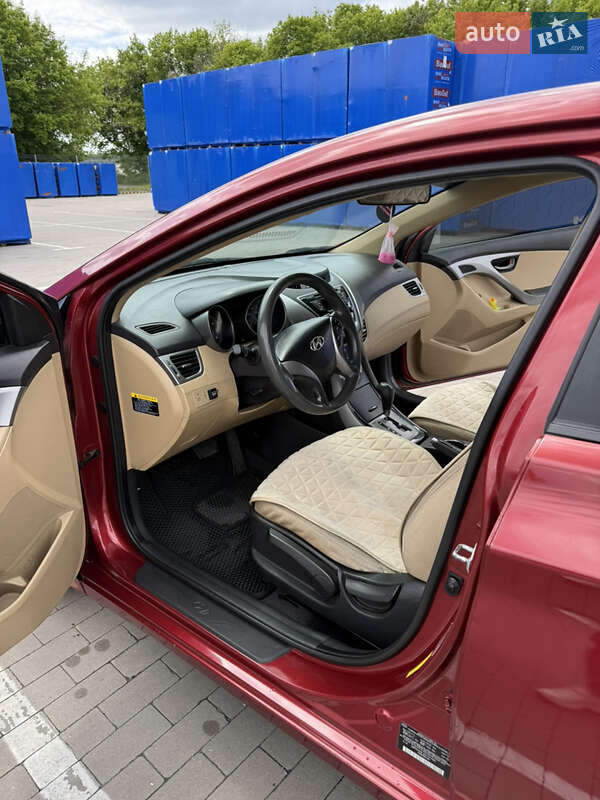 Седан Hyundai Elantra 2013 в Борисполе