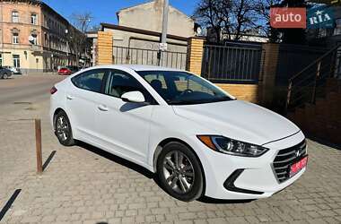 Седан Hyundai Elantra 2016 в 