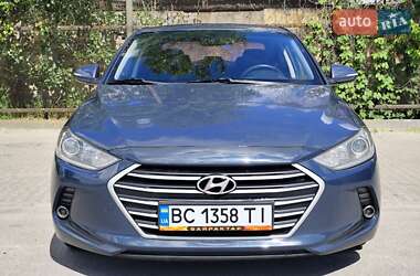 Седан Hyundai Elantra 2015 в Києві