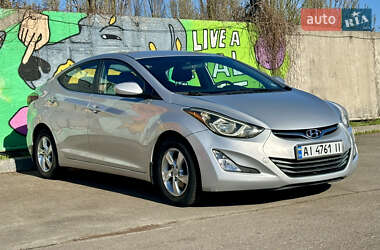 Седан Hyundai Elantra 2015 в 