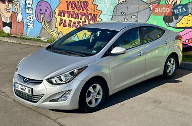 Седан Hyundai Elantra 2015 в 