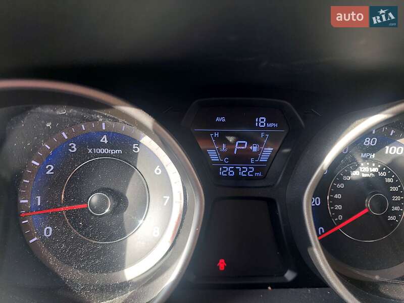 Седан Hyundai Elantra 2014 в Косові