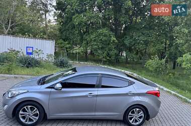 Седан Hyundai Elantra 2012 в 
