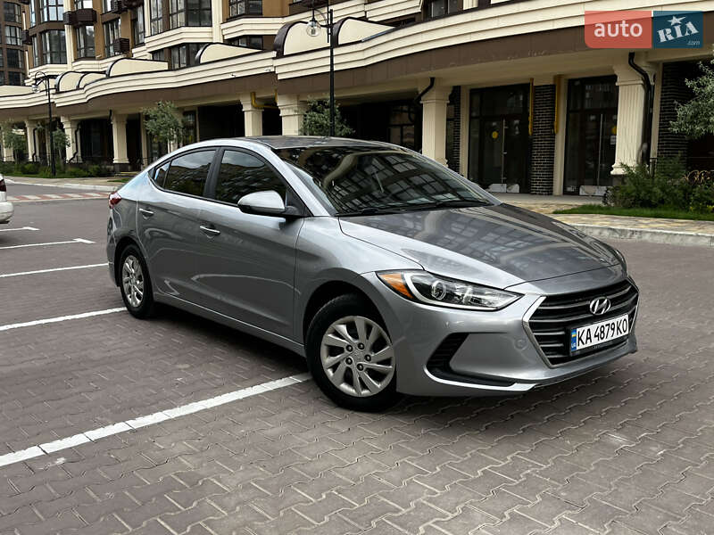 Hyundai Elantra 2016