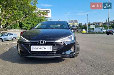 Седан Hyundai Elantra 2020 в Киеве