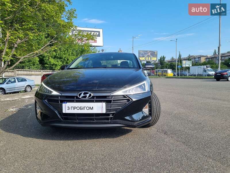 Hyundai Elantra 2020